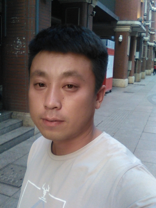 冰冷的心的第一张照片--晋江相亲网