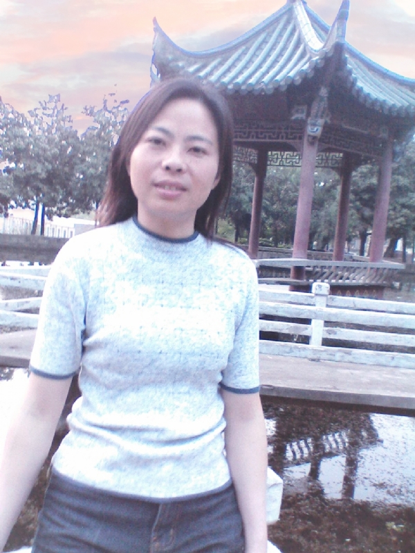 小草的第三张照片--晋江相亲网