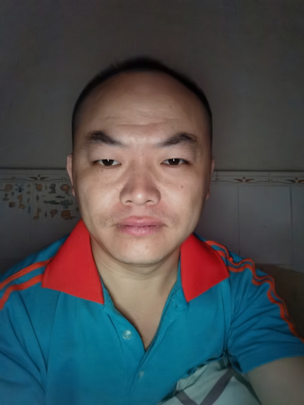 与子携老的第三张照片--晋江相亲网