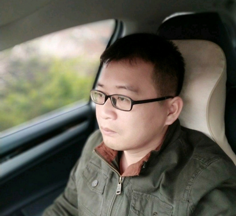 海风吹动你的心的第二张照片--晋江相亲网