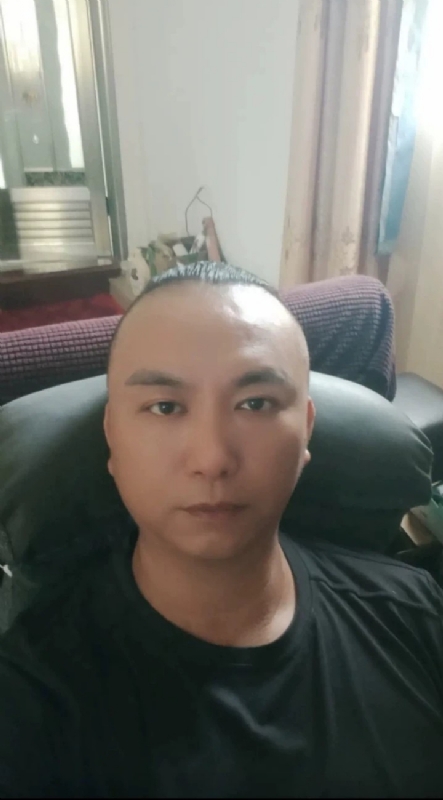 施逸森的第一张照片--晋江相亲网