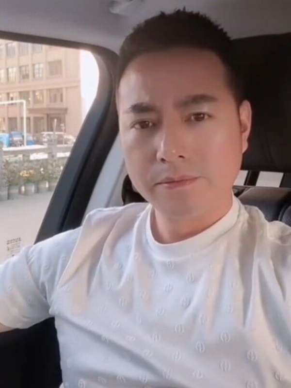 勿忘初心的第一张照片--晋江相亲网