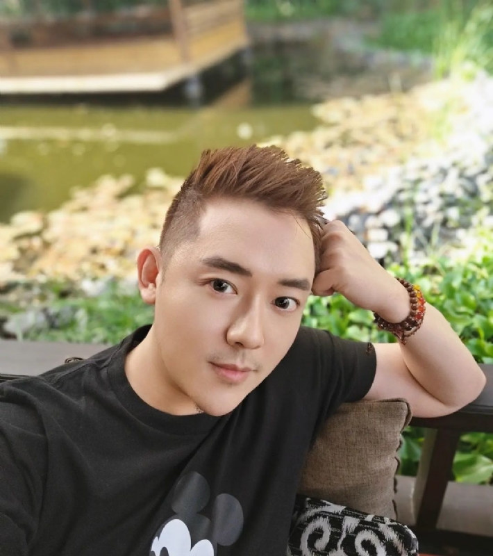 黄家豪的第二张照片--晋江相亲网