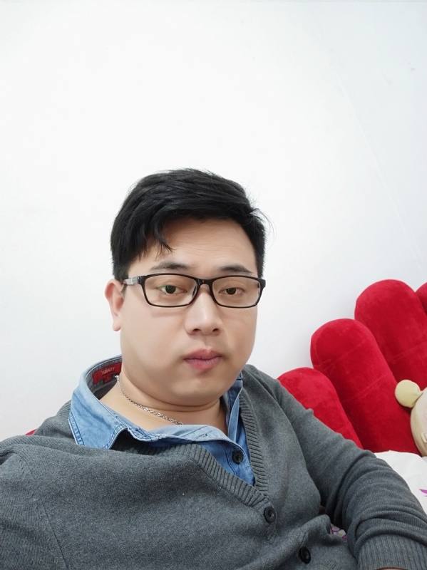 何必在亿的第一张照片--晋江相亲网