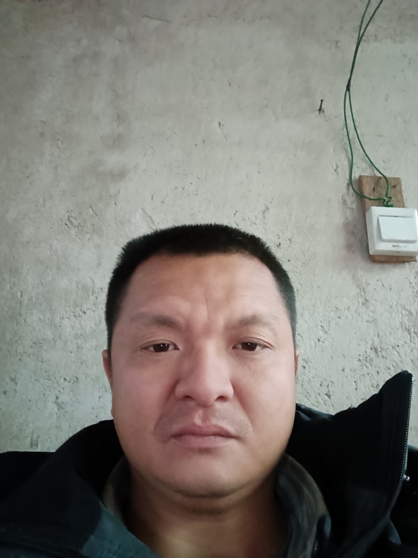 兰成龙的第三张照片--晋江相亲网