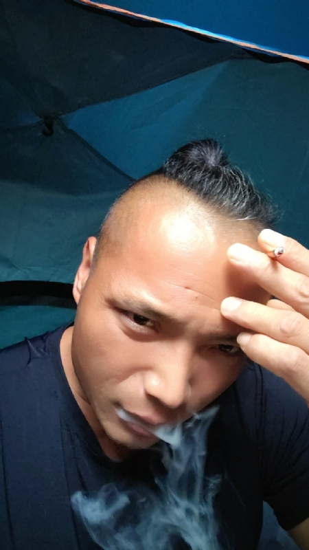伯爵的第四张照片--晋江相亲网