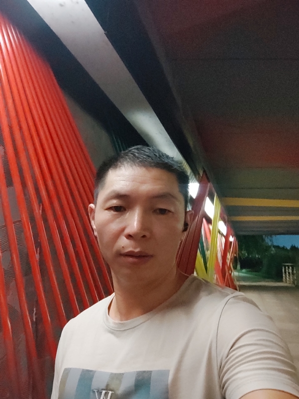 夜猫的第一张照片--晋江相亲网