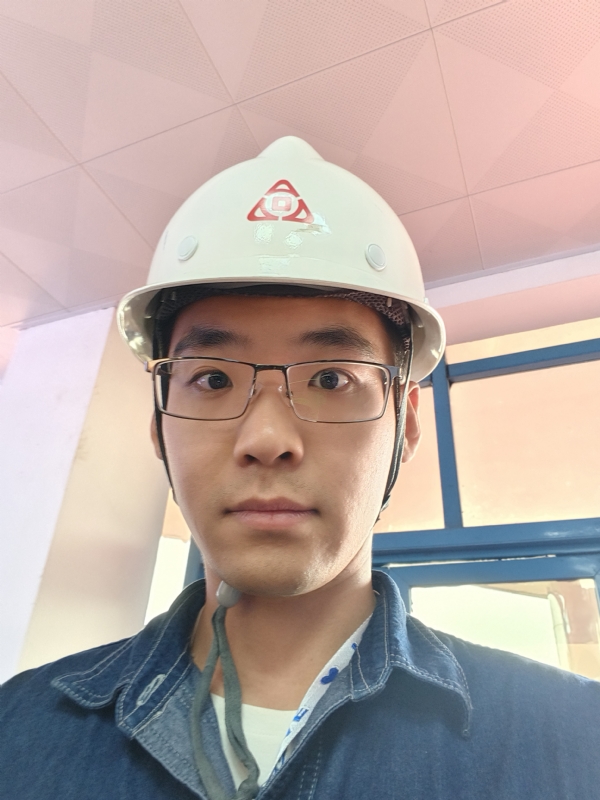 何鹏宇的第二张照片--晋江相亲网