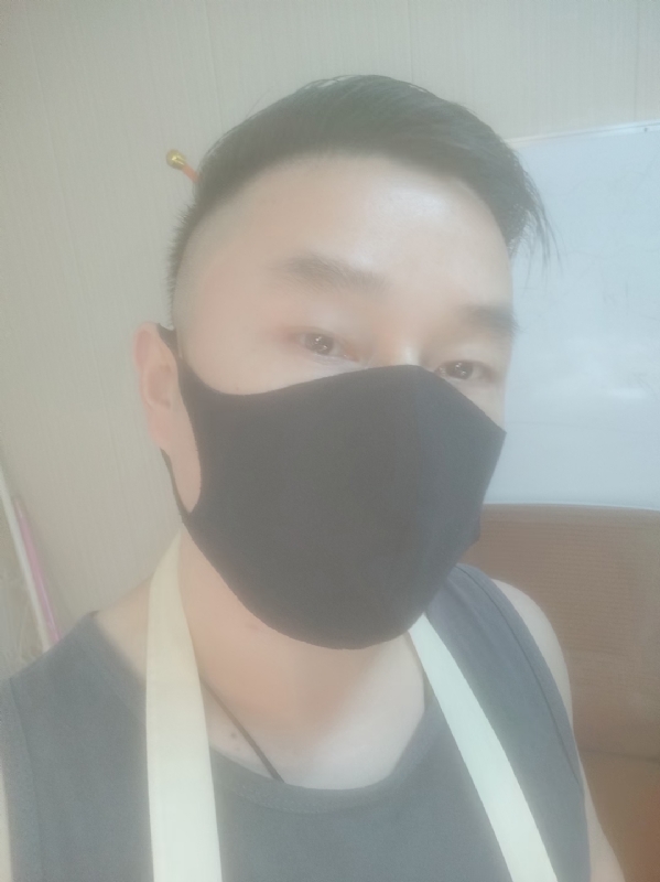 Poluk秦的第二张照片--晋江相亲网
