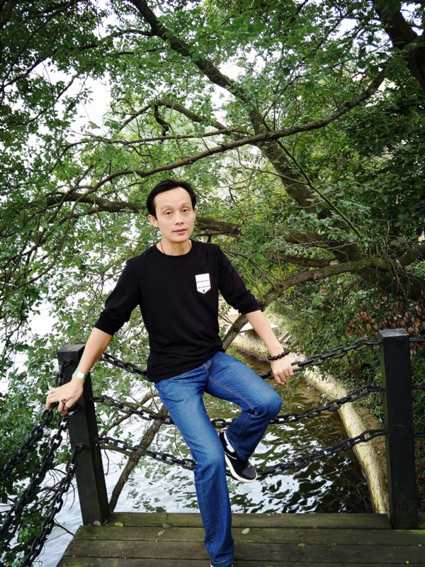 易进的第一张照片--晋江相亲网